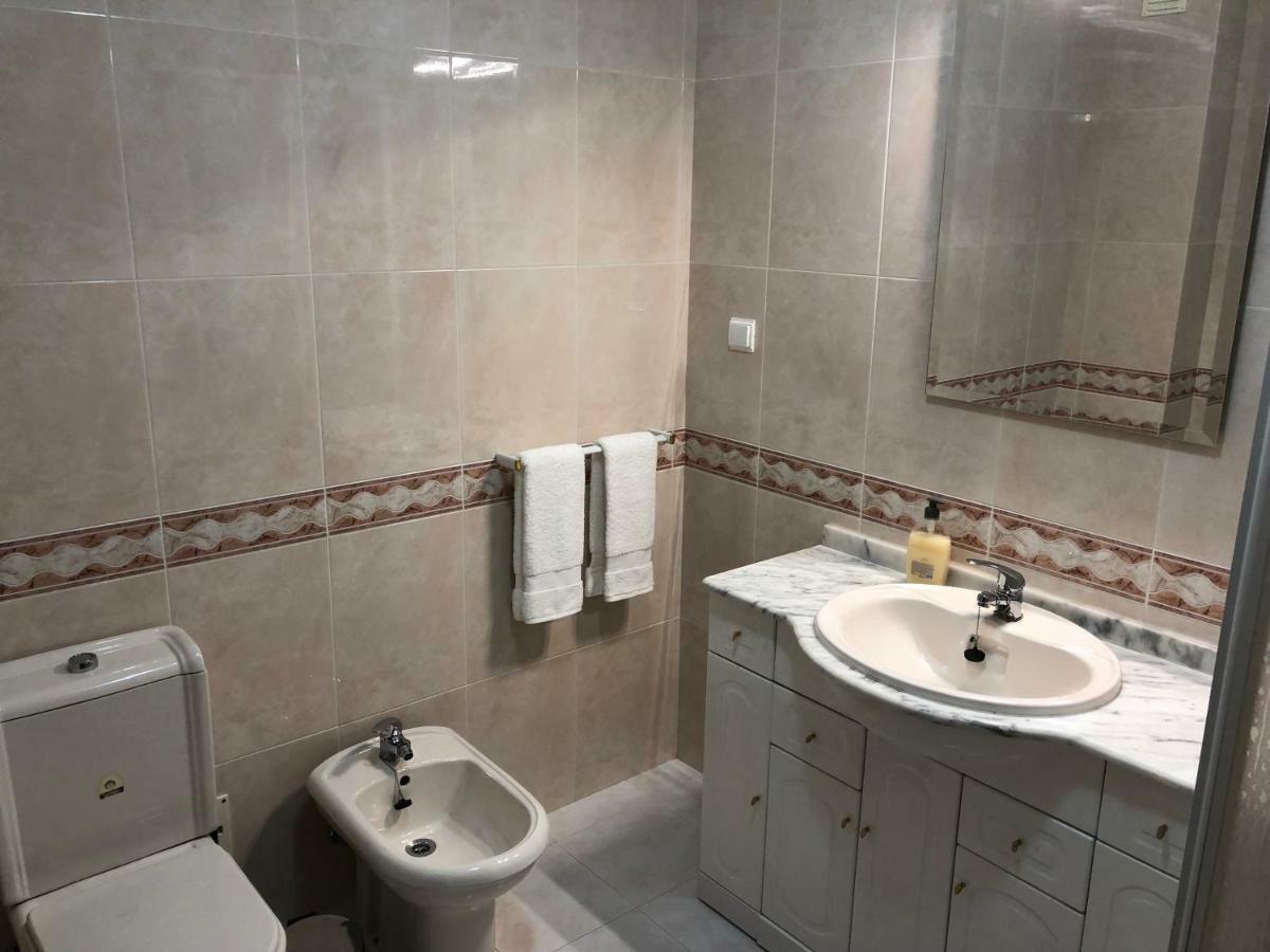 Olinda'S 2 Bedroom Apartment Lagos Exterior foto
